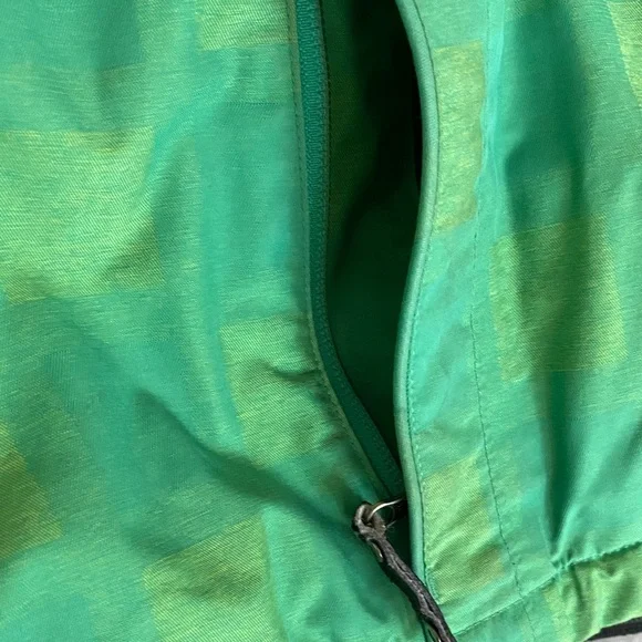 The North Face Green Ski & Snow Jacket - Picture 7 of 7
